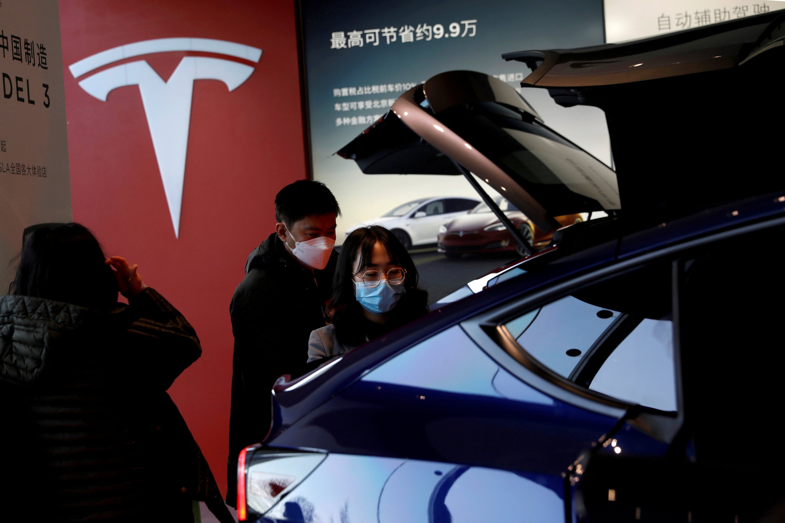 China Orders Massive Tesla Recalls Affecting Nearly 3 Million Vehicles Over Door Safety and Driver Monitoring